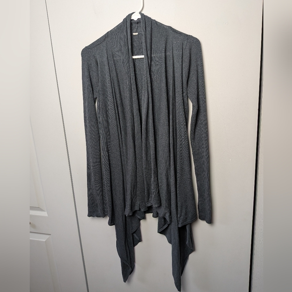 LULULEMON Universal Wrap Waterfall Dark Gray Color Asymetric No Size (4-6)